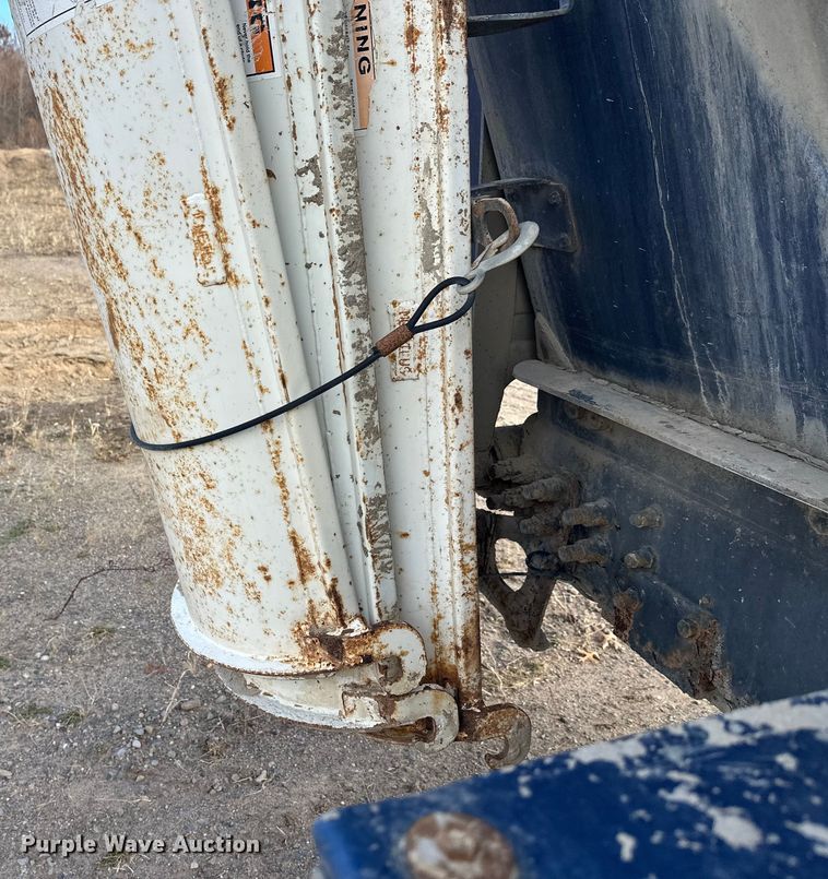 image for item DW4349 2003 Sterling L-Line ready mix truck