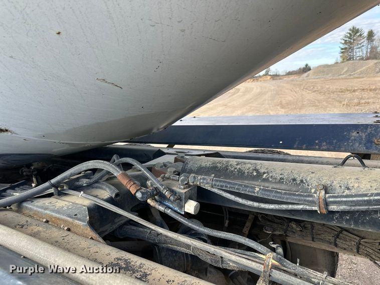 image for item DW4349 2003 Sterling L-Line ready mix truck