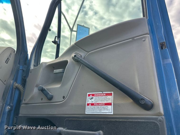 image for item DW4349 2003 Sterling L-Line ready mix truck