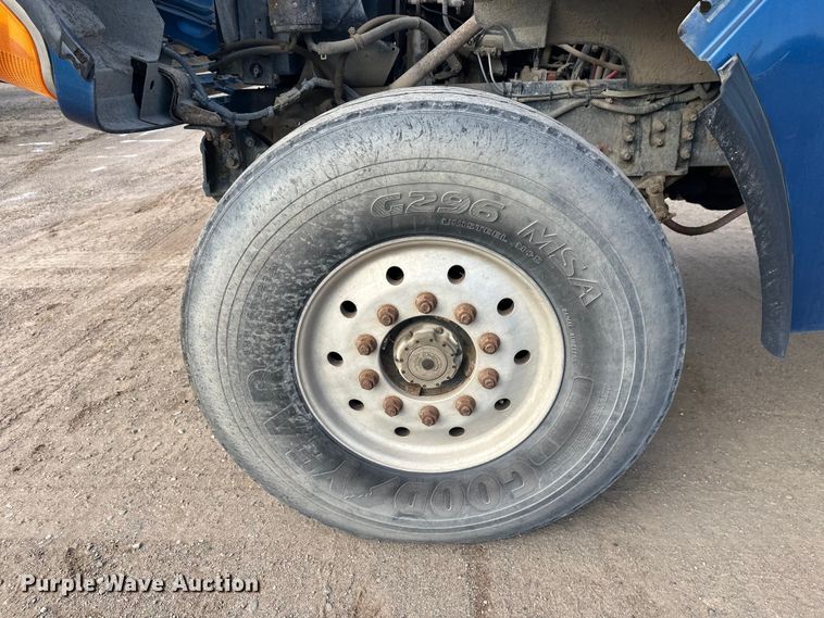 image for item DW4349 2003 Sterling L-Line ready mix truck