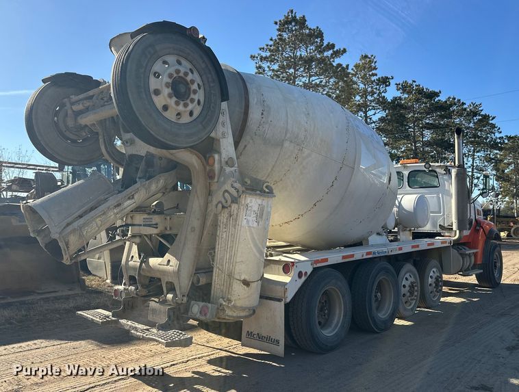 image for item DW4366 2006 Sterling L-Line ready mix truck