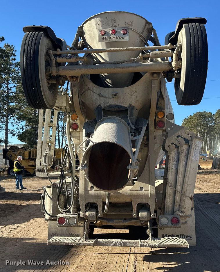 image for item DW4366 2006 Sterling L-Line ready mix truck