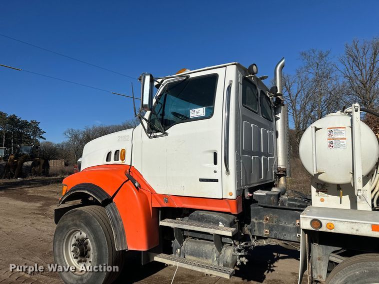 image for item DW4366 2006 Sterling L-Line ready mix truck