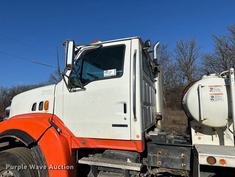 image for item DW4366 2006 Sterling L-Line ready mix truck