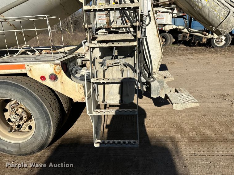 image for item DW4366 2006 Sterling L-Line ready mix truck