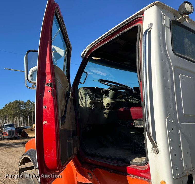 image for item DW4366 2006 Sterling L-Line ready mix truck