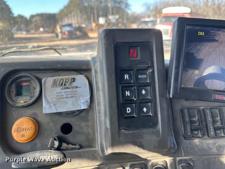 image for item DW4366 2006 Sterling L-Line ready mix truck