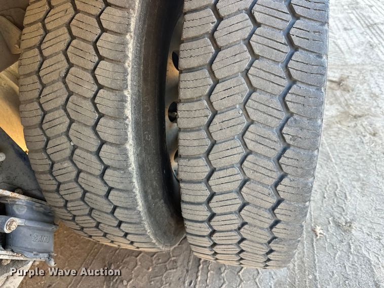 image for item DW4366 2006 Sterling L-Line ready mix truck