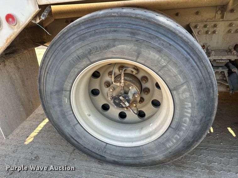 image for item DW4366 2006 Sterling L-Line ready mix truck