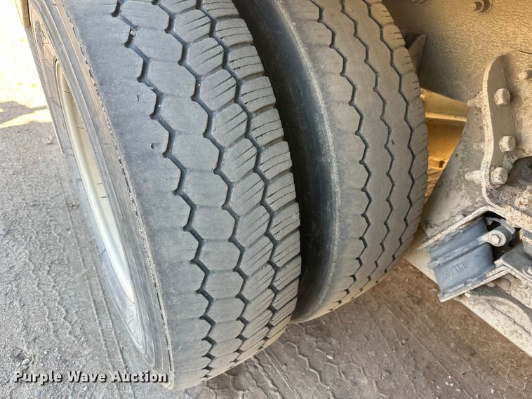 image for item DW4366 2006 Sterling L-Line ready mix truck