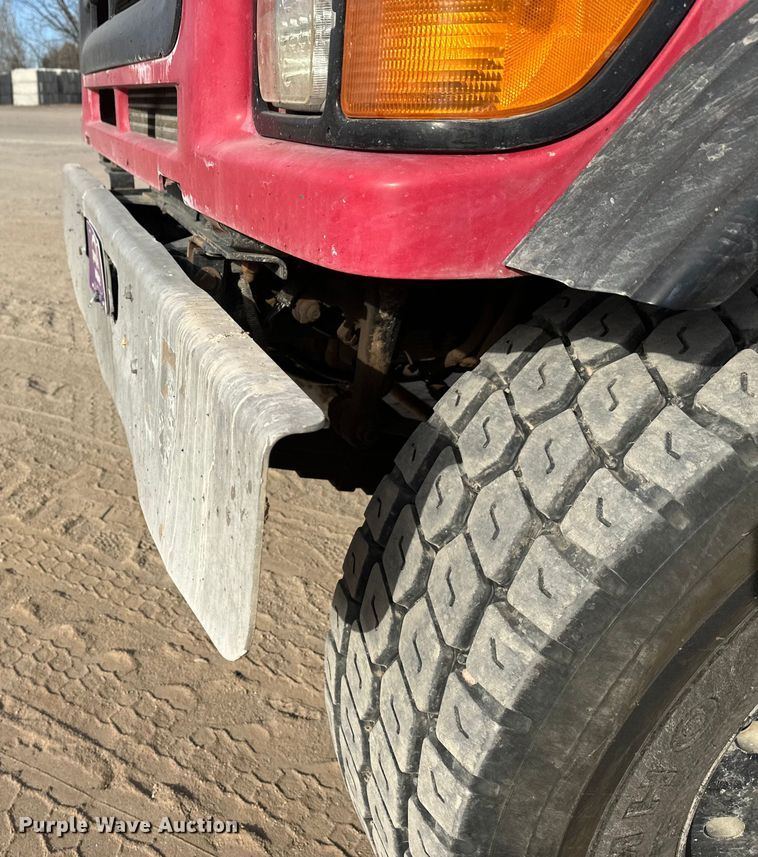 image for item DW4370 2007 Sterling L9500 ready mix truck