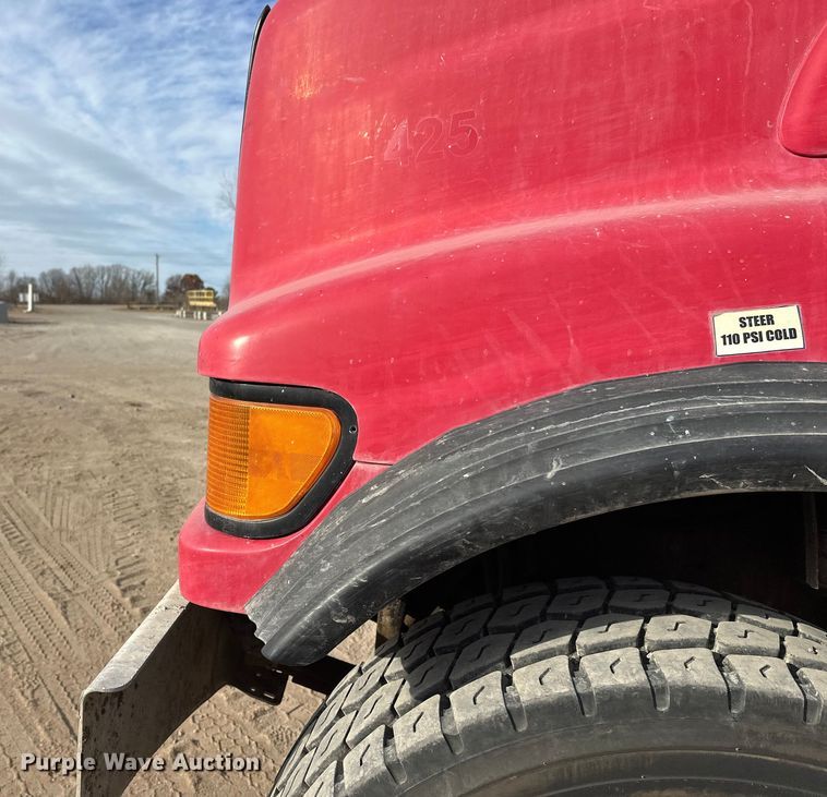 image for item DW4370 2007 Sterling L9500 ready mix truck