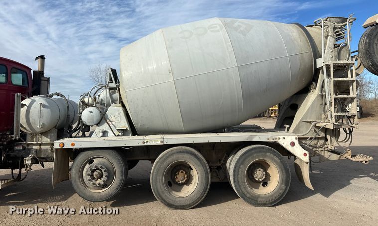 image for item DW4370 2007 Sterling L9500 ready mix truck