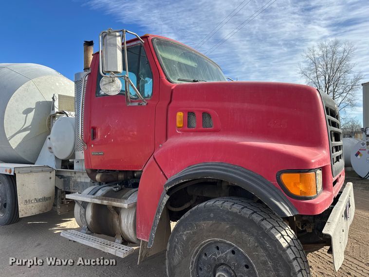 image for item DW4370 2007 Sterling L9500 ready mix truck