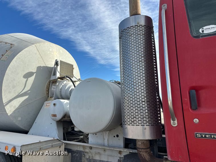 image for item DW4370 2007 Sterling L9500 ready mix truck