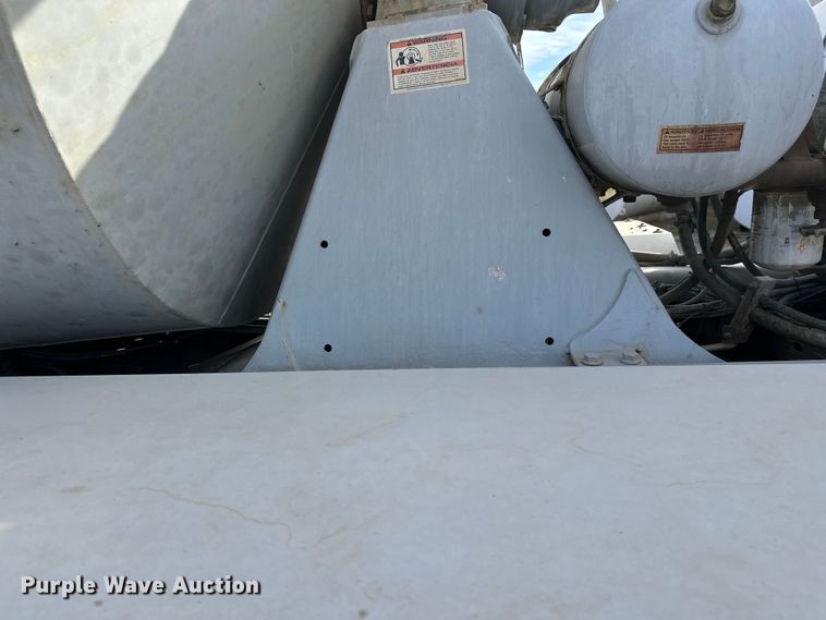 image for item DW4370 2007 Sterling L9500 ready mix truck