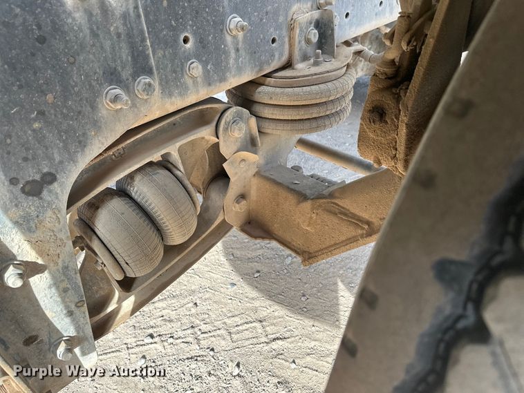 image for item DW4370 2007 Sterling L9500 ready mix truck