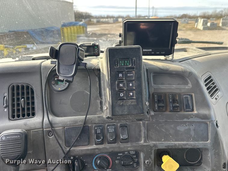 image for item DW4370 2007 Sterling L9500 ready mix truck