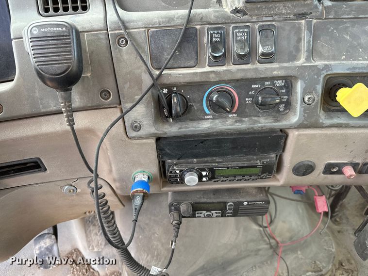 image for item DW4370 2007 Sterling L9500 ready mix truck