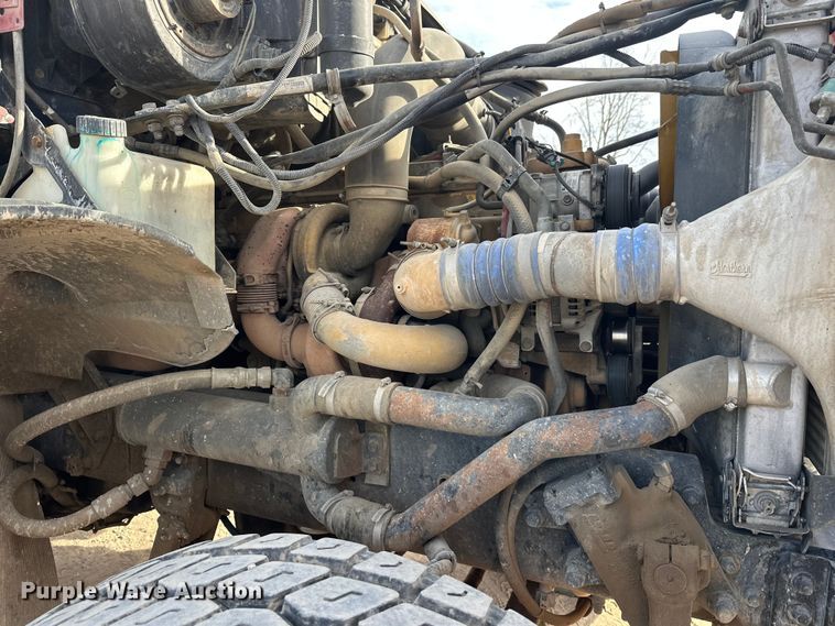 image for item DW4370 2007 Sterling L9500 ready mix truck