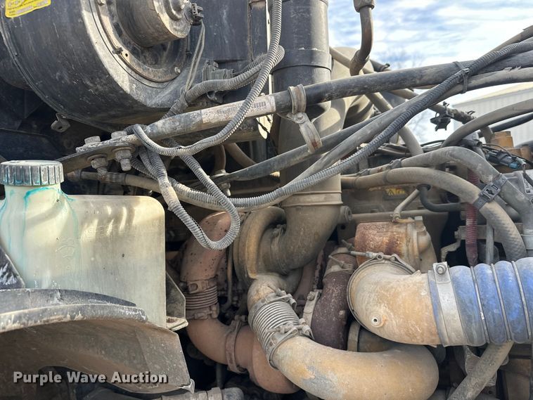 image for item DW4370 2007 Sterling L9500 ready mix truck