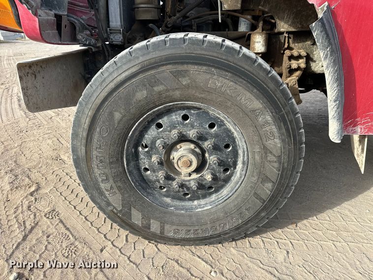 image for item DW4370 2007 Sterling L9500 ready mix truck