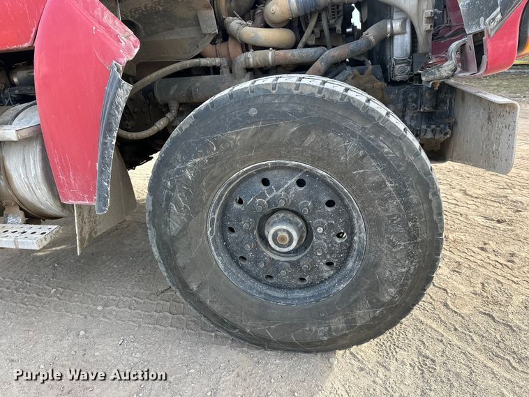 image for item DW4370 2007 Sterling L9500 ready mix truck