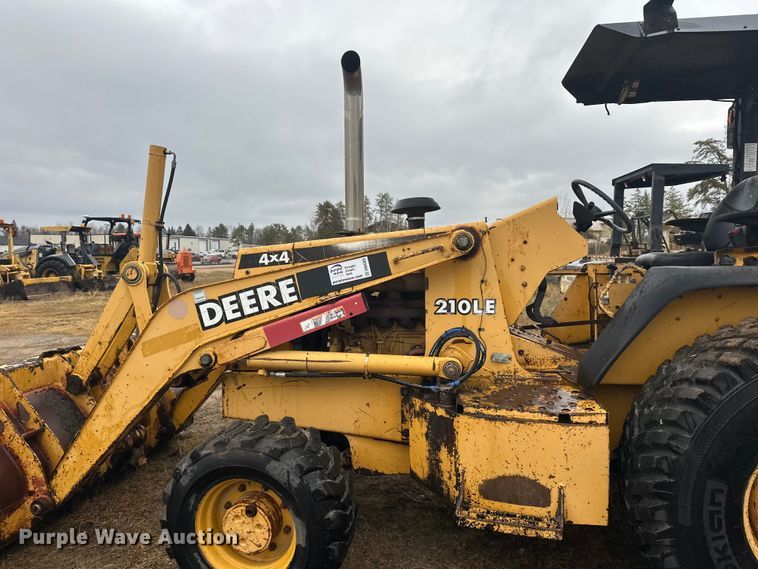 image for item DW4383 1998 John Deere 210LE landscape tractor