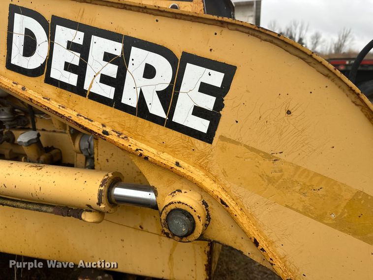 image for item DW4383 1998 John Deere 210LE landscape tractor