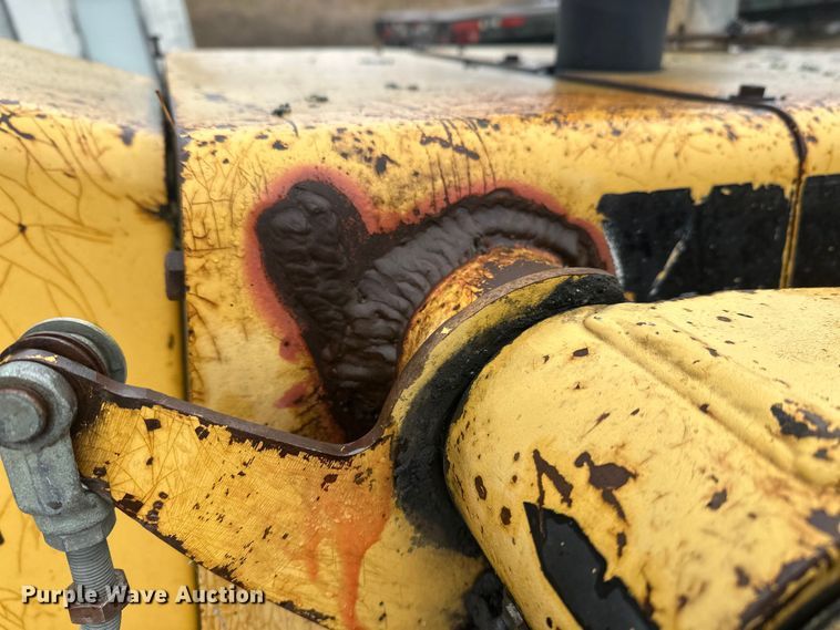 image for item DW4383 1998 John Deere 210LE landscape tractor