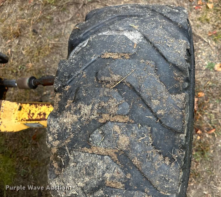 image for item DW4383 1998 John Deere 210LE landscape tractor