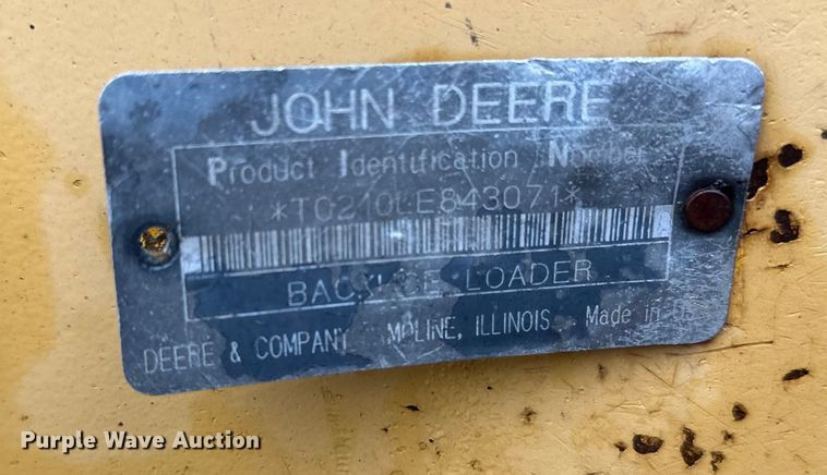 image for item DW4383 1998 John Deere 210LE landscape tractor