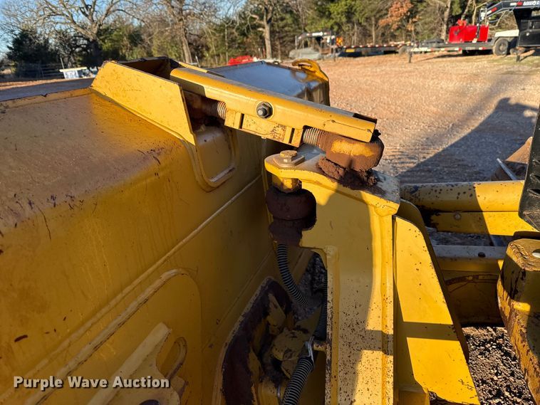 image for item DW5195 2012 Caterpillar D5K XL dozer