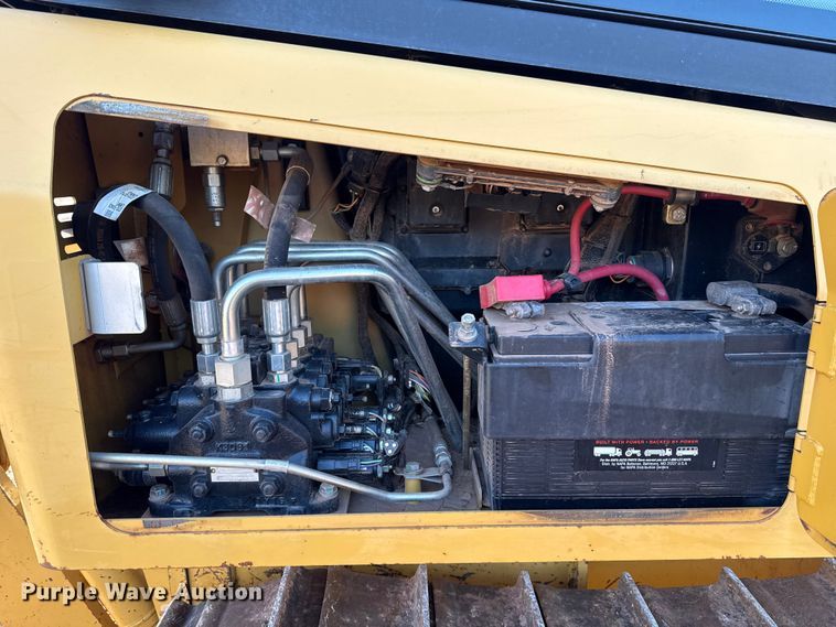 image for item DW5195 2012 Caterpillar D5K XL dozer