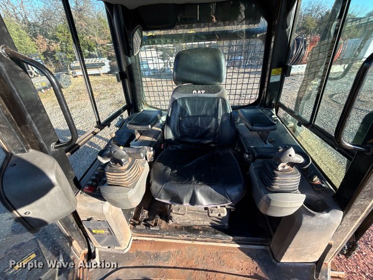 image for item DW5195 2012 Caterpillar D5K XL dozer