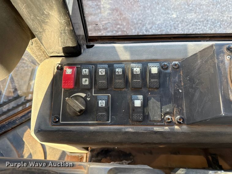 image for item DW5195 2012 Caterpillar D5K XL dozer