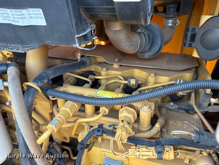 image for item DW5195 2012 Caterpillar D5K XL dozer