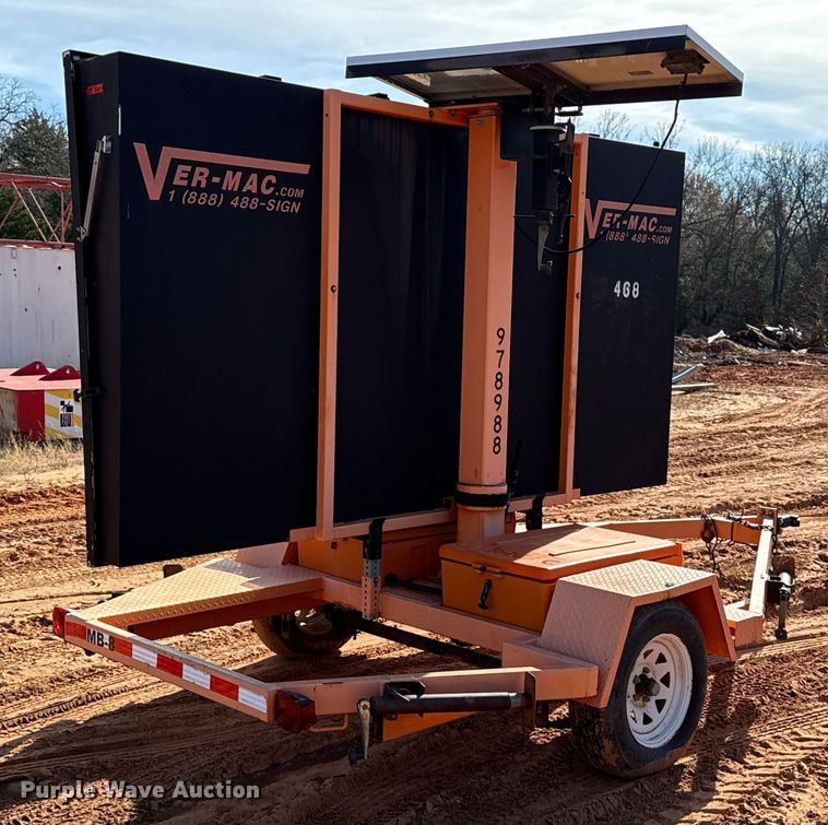 image for item DW5196 2008 Ver-Mac message board trailer