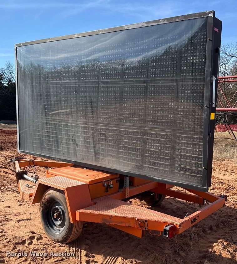 image for item DW5197 2008 Ver-Mac message board trailer