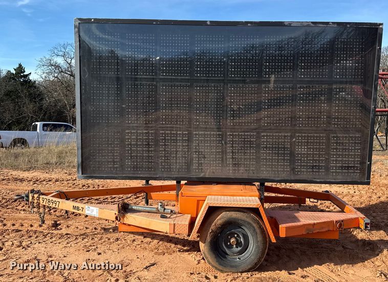 image for item DW5197 2008 Ver-Mac message board trailer