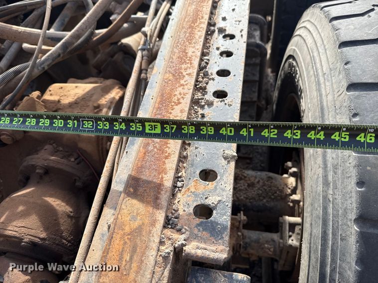 image for item DW5201 Rear axle assembly