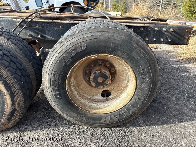 image for item DW5201 Rear axle assembly