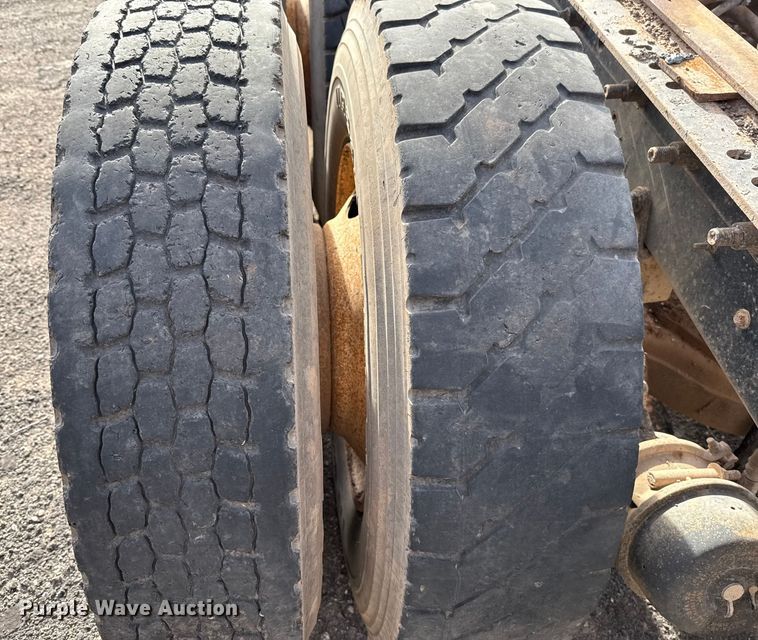 image for item DW5201 Rear axle assembly