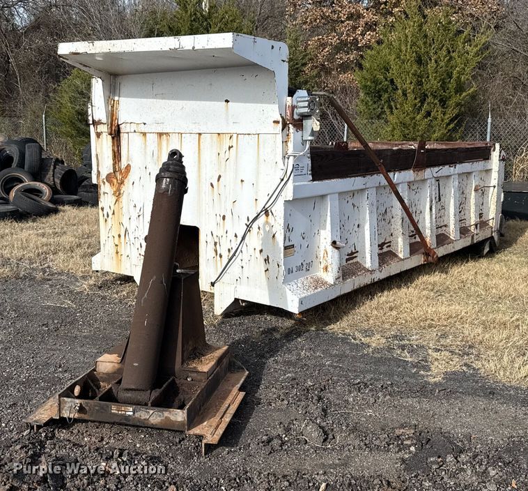 image for item DW5202 McClain Galion 502F dump bed