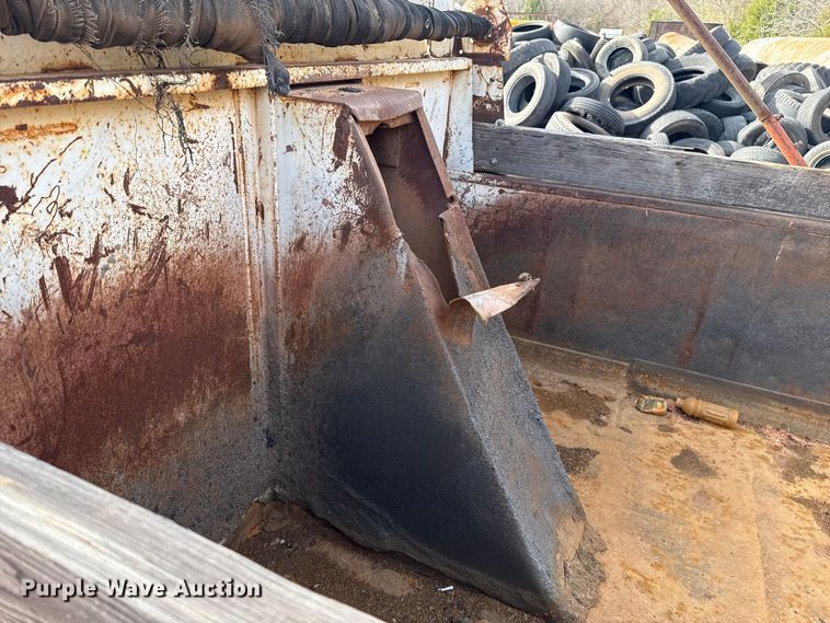 image for item DW5202 McClain Galion 502F dump bed