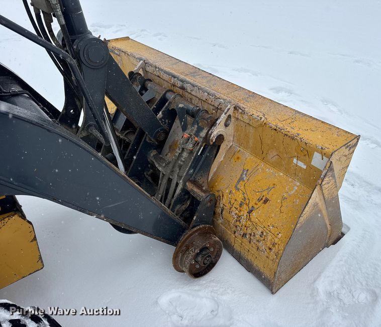 image for item DW6684 2019 John Deere 310SL HL backhoe