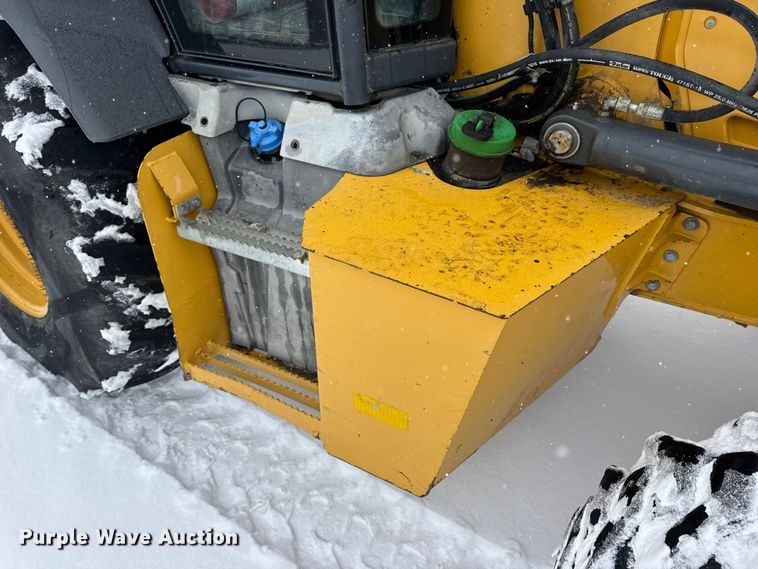 image for item DW6684 2019 John Deere 310SL HL backhoe