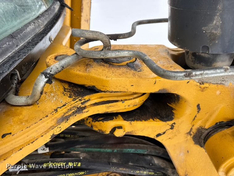 image for item DW6684 2019 John Deere 310SL HL backhoe