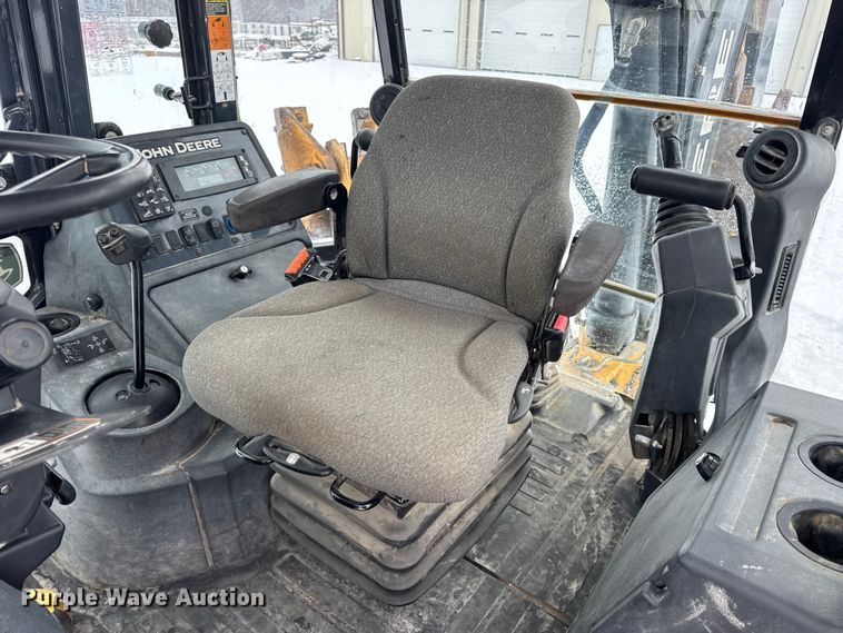 image for item DW6684 2019 John Deere 310SL HL backhoe