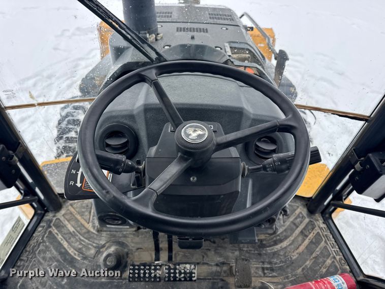 image for item DW6684 2019 John Deere 310SL HL backhoe